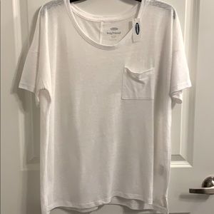 Lightweight white linen/cotton blend tee. NWT